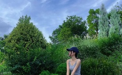 少妇和快递员在电梯做爰小说